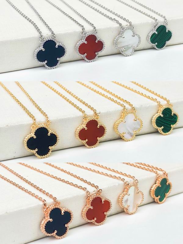 Van Cleef & Arpels necklace 05yxs04